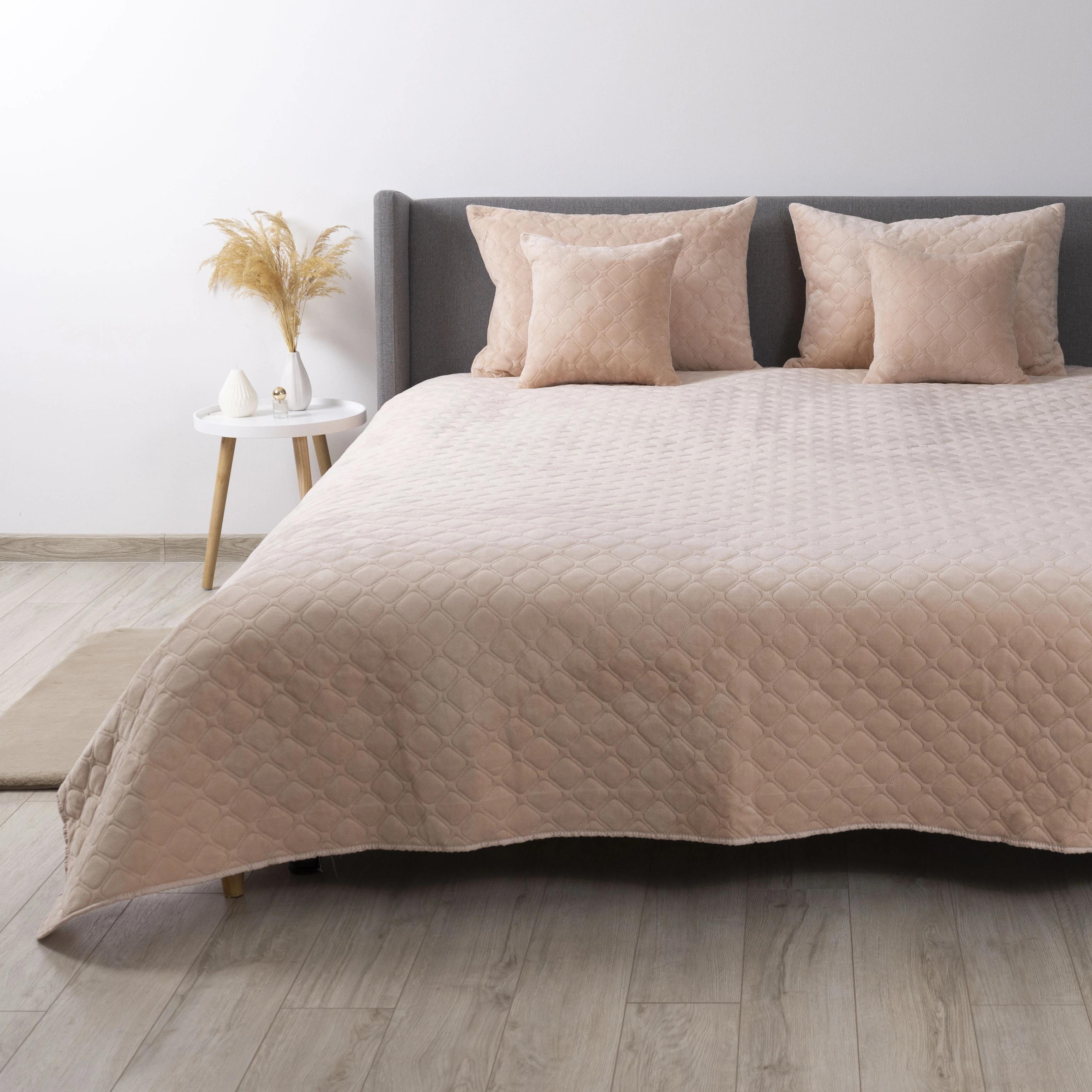 Bed Covers TEP "VELOUR" Powder/Rhombus round